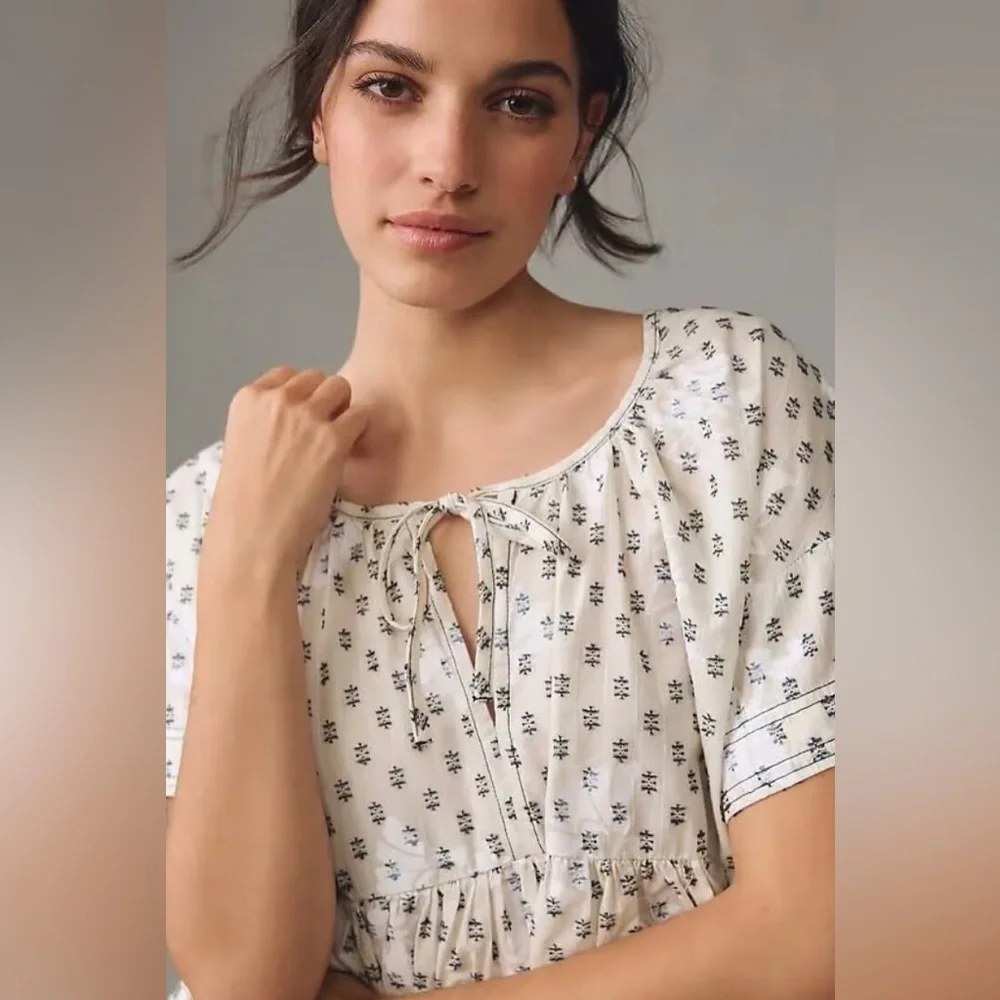 Pilcro Clip Dot Pullover Babydoll Blouse size small - Picture 3 of 6